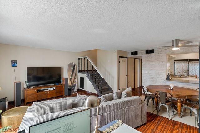 4060 Gold Coast Drive, Las Vegas, NV 89121