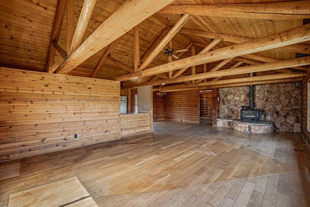700 Neil Creek Road, Ashland, OR 97520
