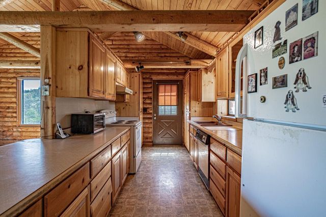 700 Neil Creek Road, Ashland, OR 97520