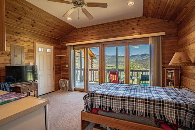 700 Neil Creek Road, Ashland, OR 97520