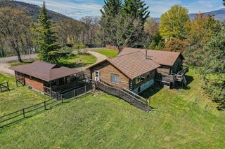 700 Neil Creek Road, Ashland, OR 97520