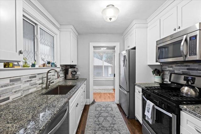 575 E Lewiston Avenue, Ferndale City, MI 48220