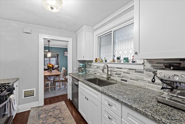 575 E Lewiston Avenue, Ferndale City, MI 48220