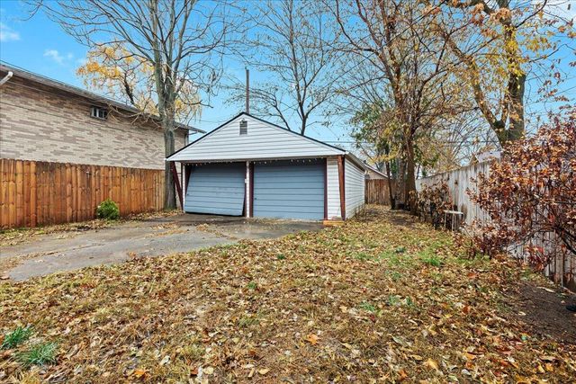 575 E Lewiston Avenue, Ferndale City, MI 48220