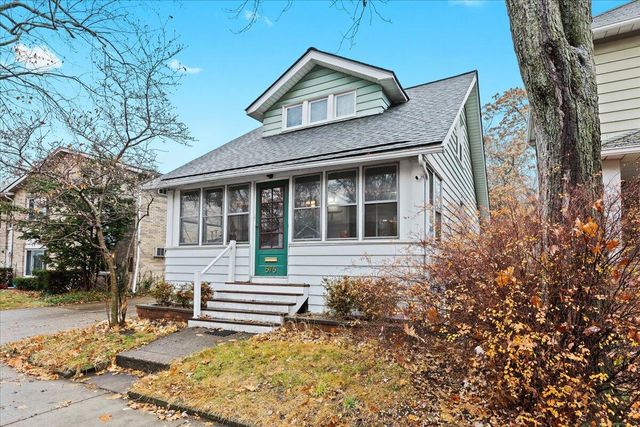 575 E Lewiston Avenue, Ferndale City, MI 48220