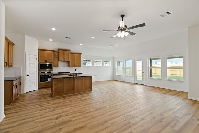 32018 Hoptree Lane, Waller, TX 77484