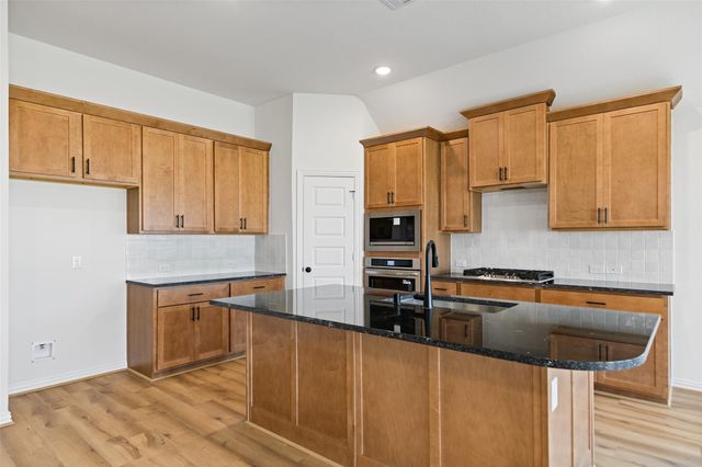 32018 Hoptree Lane, Waller, TX 77484