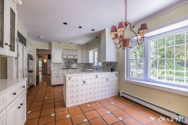 4 Twist Hill Road, Newtown, CT 06470