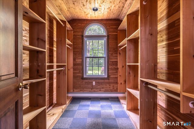 4 Twist Hill Road, Newtown, CT 06470
