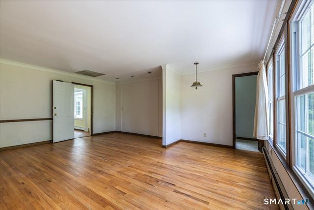 4 Twist Hill Road, Newtown, CT 06470