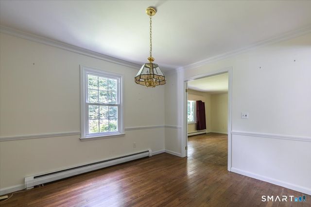 4 Twist Hill Road, Newtown, CT 06470