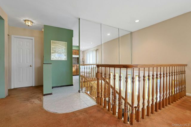 25 Tennyson Drive, Nanuet, NY 10954