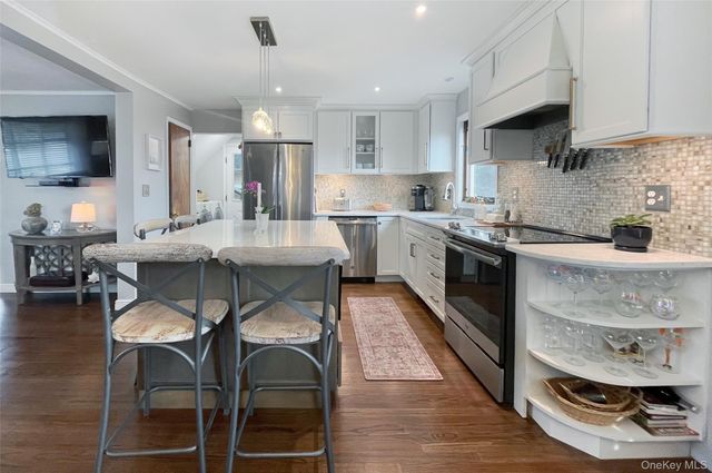 51 Woodland Avenue, Poughkeepsie, NY 12603