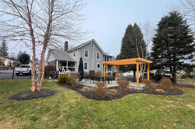 51 Woodland Avenue, Poughkeepsie, NY 12603