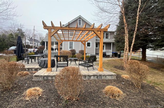 51 Woodland Avenue, Poughkeepsie, NY 12603