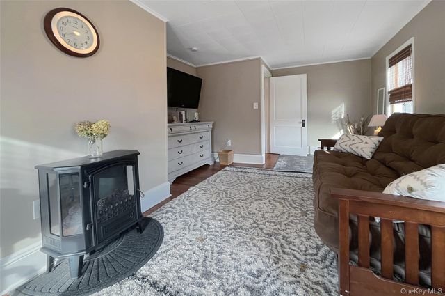 51 Woodland Avenue, Poughkeepsie, NY 12603