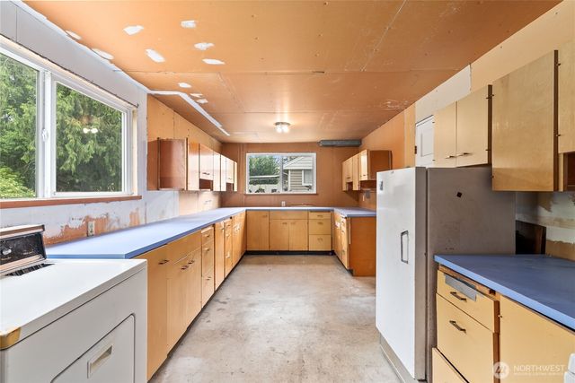 2205 97th Street E, Tacoma, WA 98445