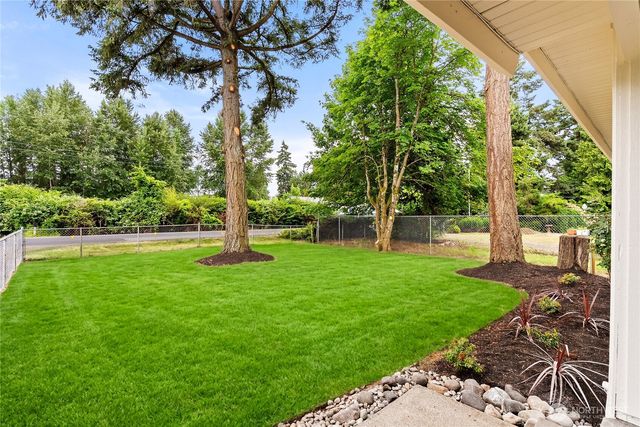 2205 97th Street E, Tacoma, WA 98445