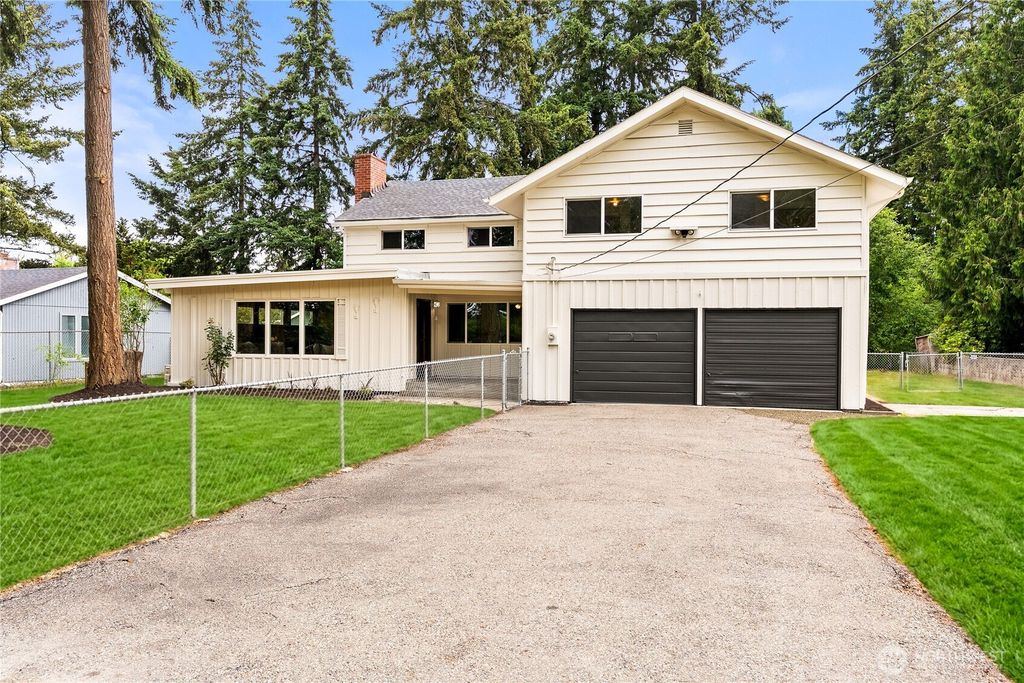 2205 97th Street E, Tacoma, WA 98445