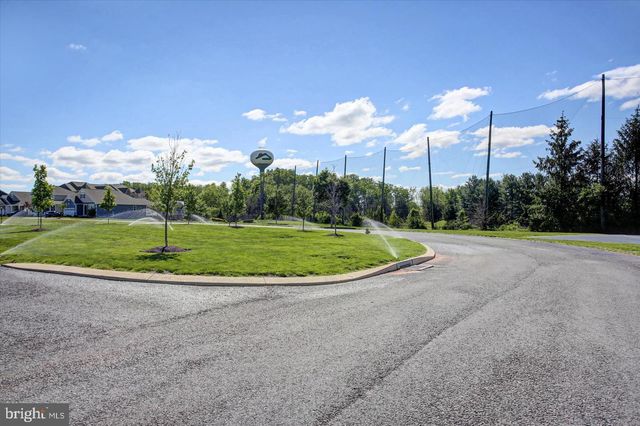 75 GARRISON FALLS DR, Gettysburg, PA 17325
