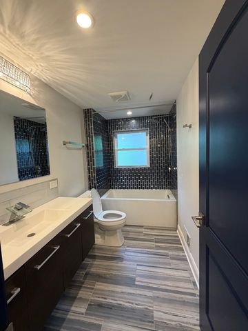 4532 Pershing Avenue, Downers Grove, IL 60515