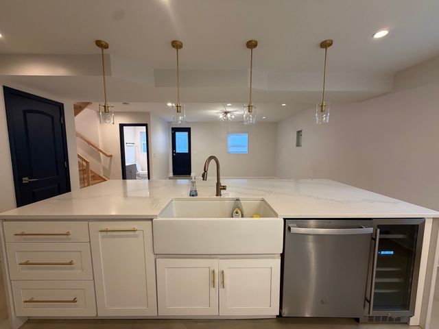 4532 Pershing Avenue, Downers Grove, IL 60515