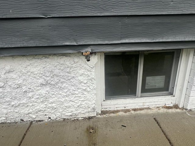 212 W Center STREET, Milwaukee, WI 53212