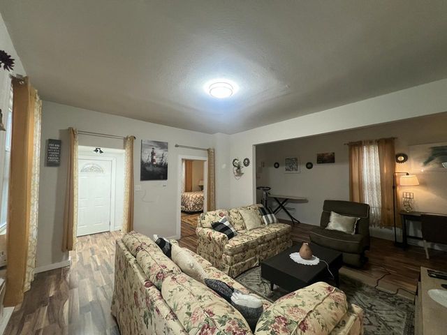 212 W Center STREET, Milwaukee, WI 53212