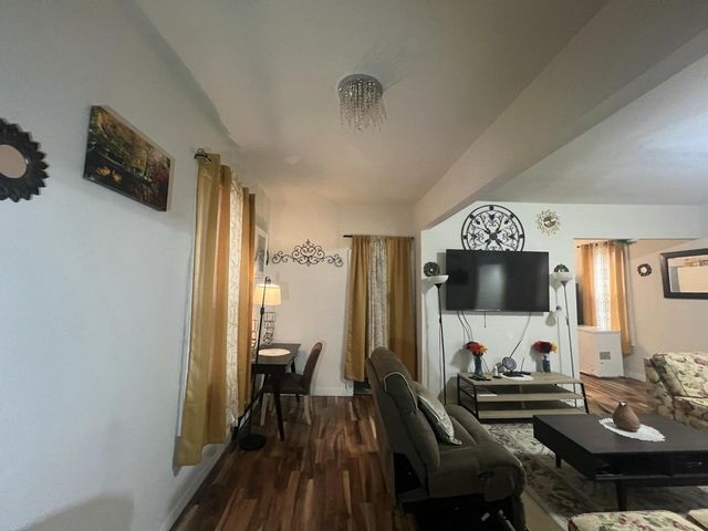 212 W Center STREET, Milwaukee, WI 53212