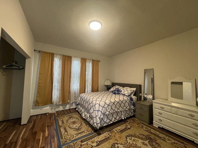 212 W Center STREET, Milwaukee, WI 53212