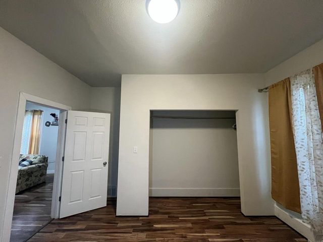 212 W Center STREET, Milwaukee, WI 53212