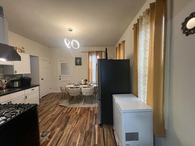 212 W Center STREET, Milwaukee, WI 53212