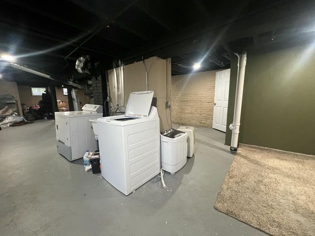 212 W Center STREET, Milwaukee, WI 53212