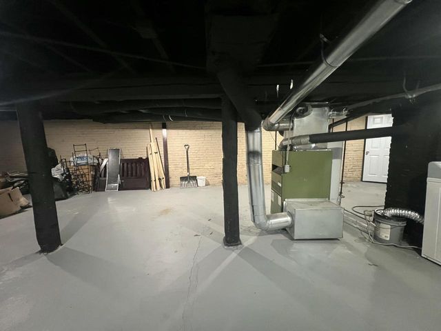 212 W Center STREET, Milwaukee, WI 53212