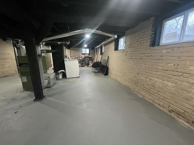 212 W Center STREET, Milwaukee, WI 53212