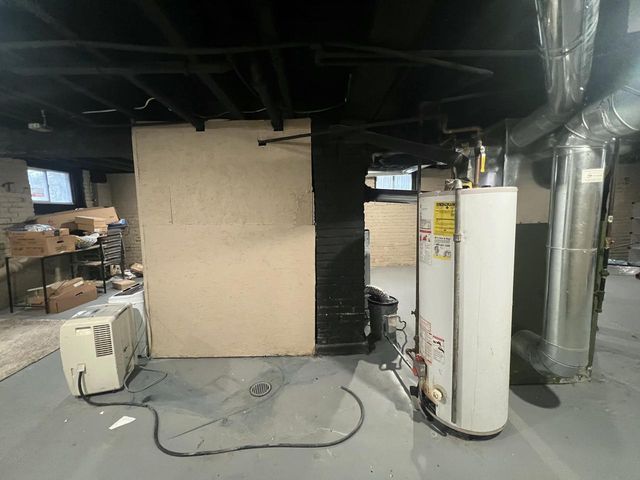 212 W Center STREET, Milwaukee, WI 53212