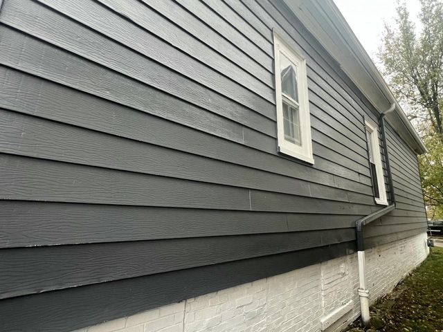 212 W Center STREET, Milwaukee, WI 53212