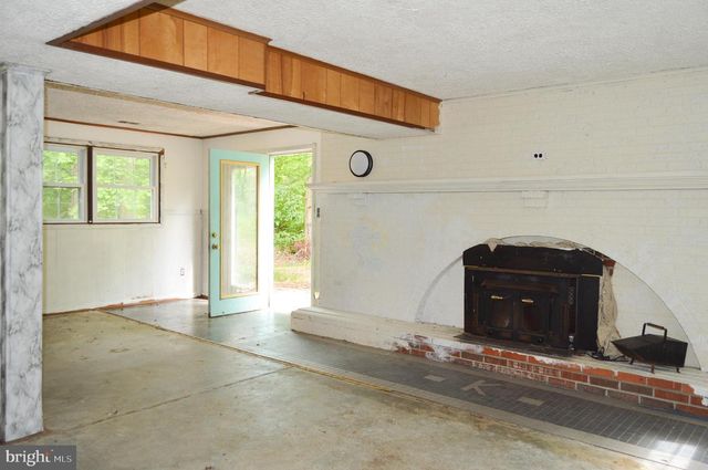 8814 LAFAYETTE DR, Owings, MD 20736