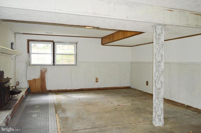 8814 LAFAYETTE DR, Owings, MD 20736