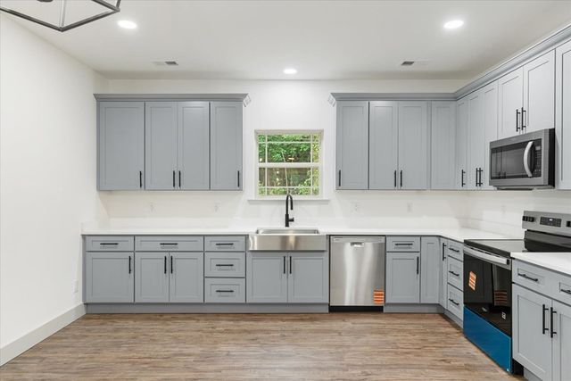 1260 NE Prelsey Rd, Dalton, GA 30721
