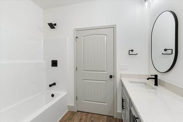 1260 NE Prelsey Rd, Dalton, GA 30721