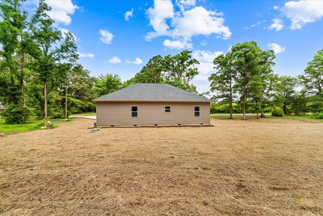 1260 NE Prelsey Rd, Dalton, GA 30721