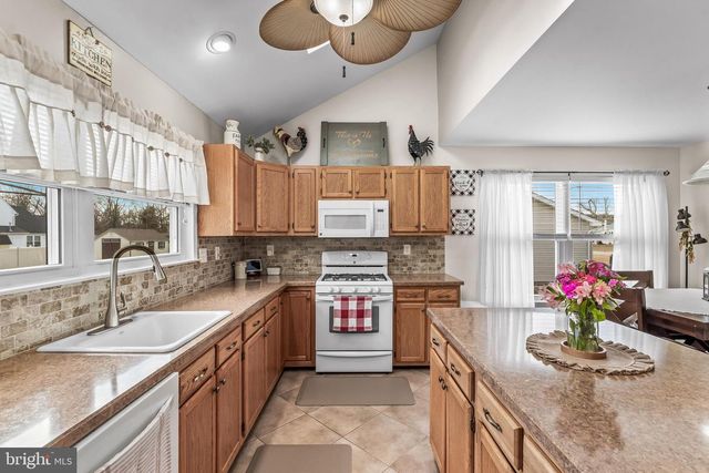 2212 KINGSFORD LN, Atco, NJ 08004