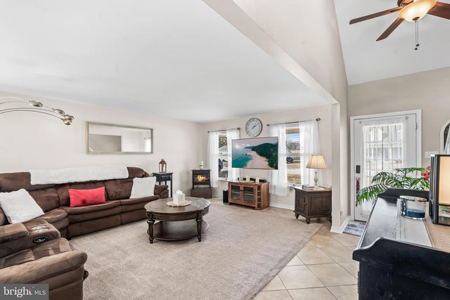 2212 KINGSFORD LN, Atco, NJ 08004