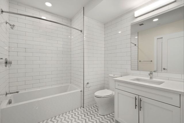 301 Border St. 402, Boston, MA 02128