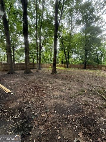 317 Hilltop Circle Extension SW, Mableton, GA 30126