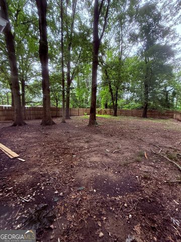 317 Hilltop Circle Extension SW, Mableton, GA 30126