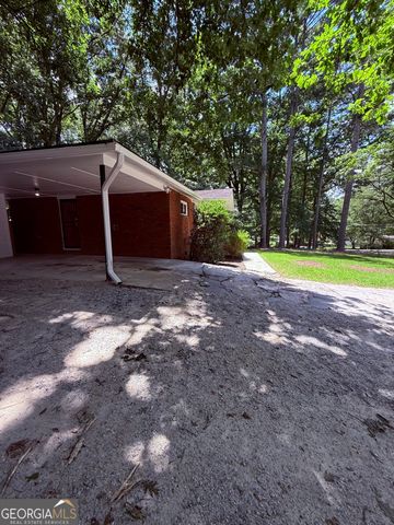 317 Hilltop Circle Extension SW, Mableton, GA 30126