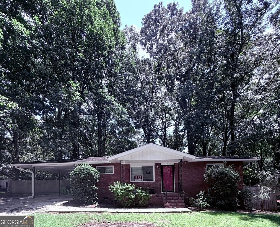 317 Hilltop Circle Extension SW, Mableton, GA 30126