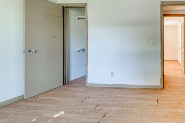124 S M Avenue, El Reno, OK 73036